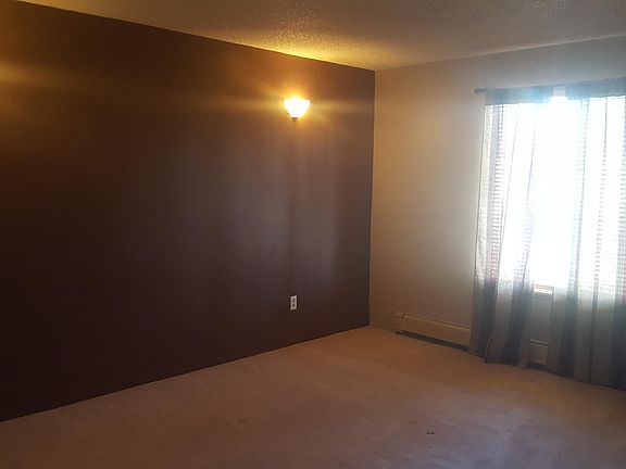 4th image of 3146 Lakeside Dr APT 203