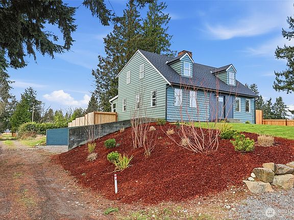 2nd image of 6606 Lombard Avenue #3