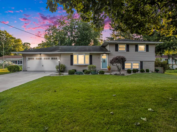 11 Carlyle Ave, Coldwater, MI 49036