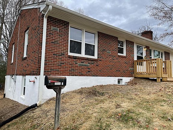 2nd image of 4605 Ferncliff Dr #B