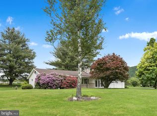 858 Hill Rd, Hegins, PA 17938