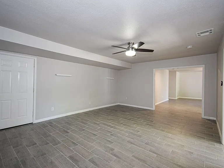 205 Tanglewood Rd — Photo 31