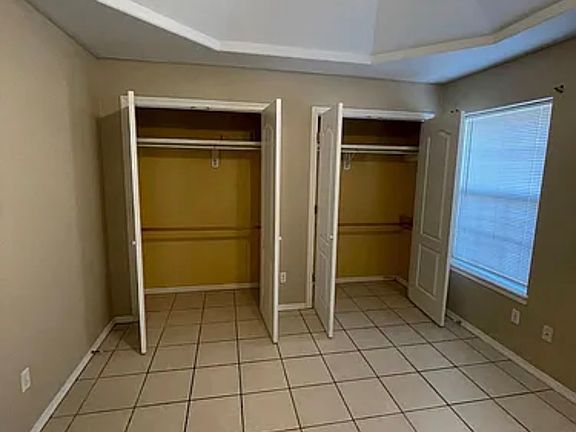 5th image of 3110 Carson St #4