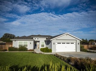 164 Rosebud Ln, Hollister, CA 95023