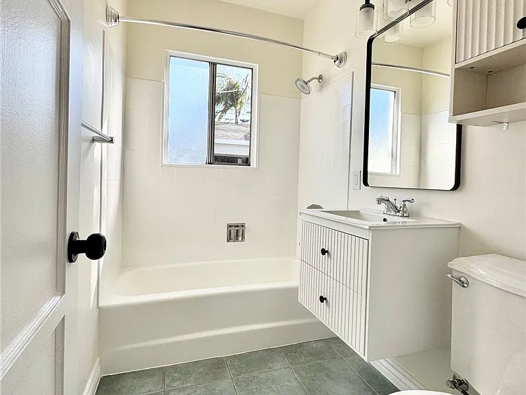 2923 Perkins Ln — Photo 16