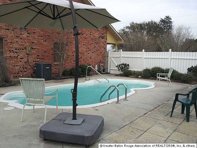 2nd image of 10575 Foster Rd