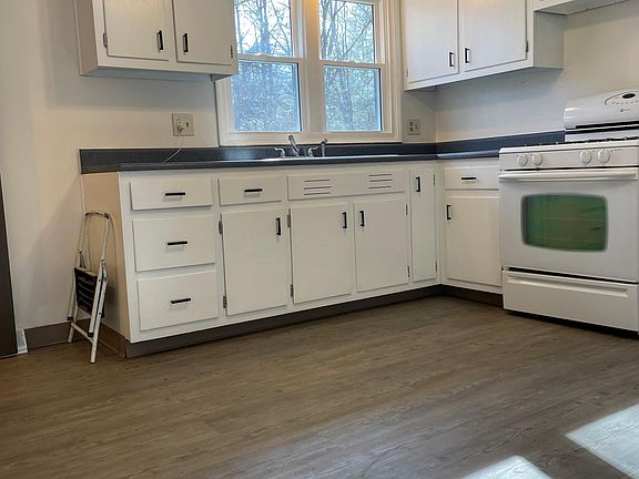 2nd image of 11022 Wren Dr
