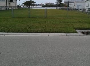 760 San Carlos Dr TRLR 18, Fort Myers Beach, FL 33931