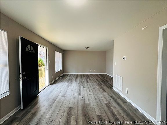 5th image of 6124 Lonestar Rd