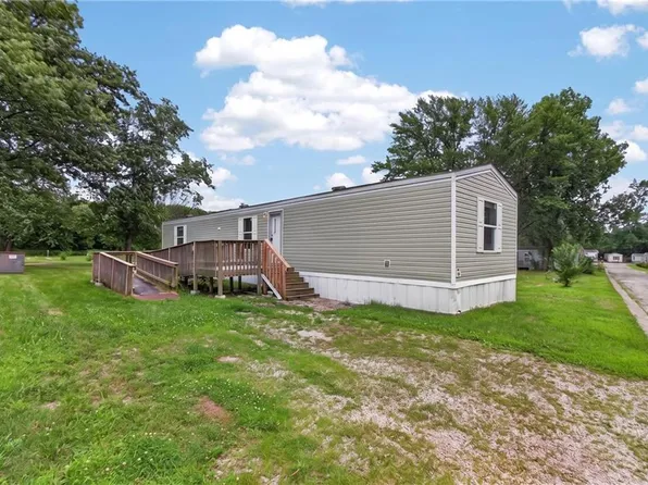 610 E Orchard St #49, Odessa, MO 64076