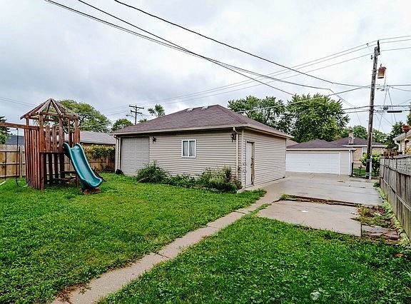 4th image of 3315 Rose St