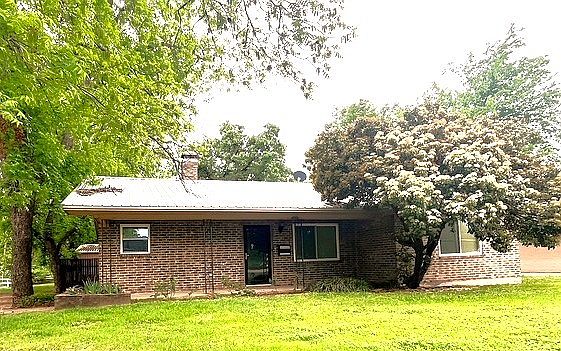 2nd image of 501 W College St