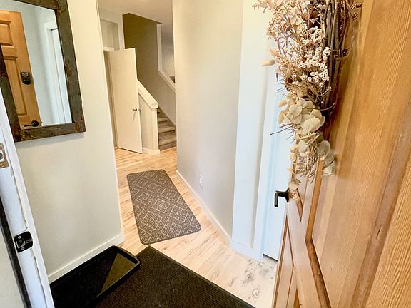 2nd image of 38967 Highway 6 Suite 9