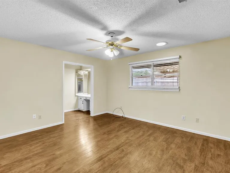4908 Inverness Ave — Photo 13
