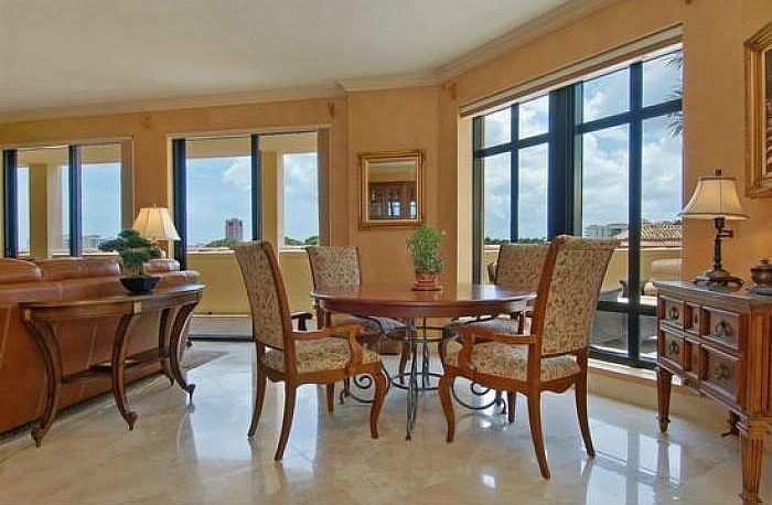 2nd image of 200 E Palmetto Park Rd APT 414