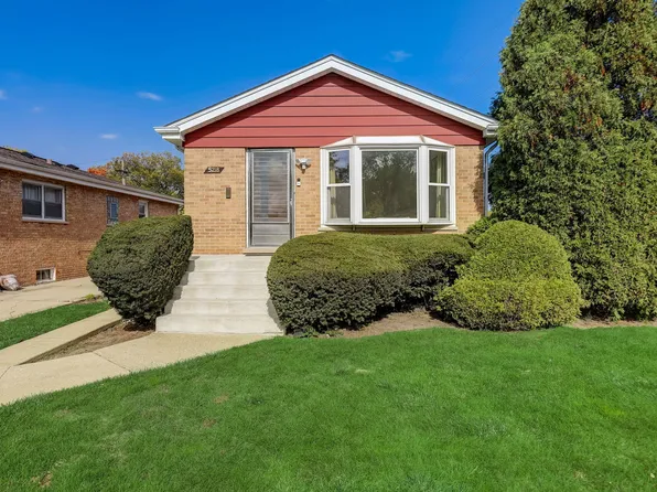 5218 Foster St, Skokie, IL 60077