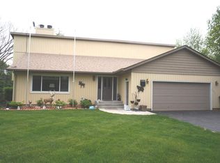 118 Rustic Lake Dr, Colona, IL 61241