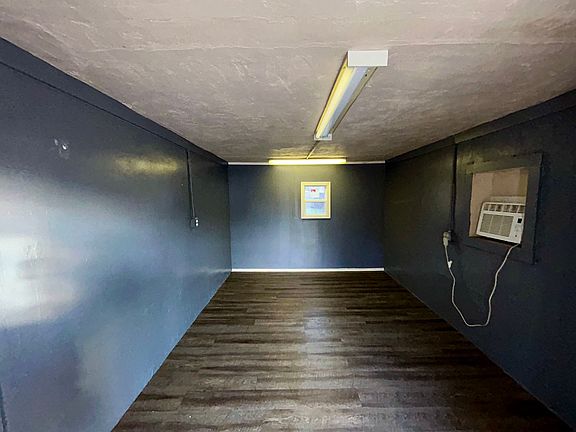4th image of 521 SW 35th St #519