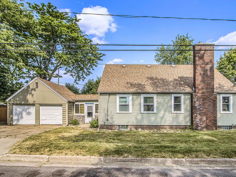 1st image of 452 Surby Ave