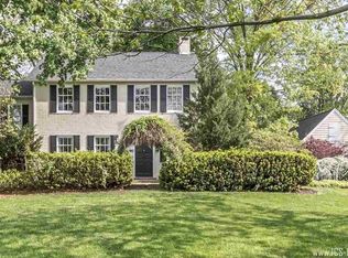 1407 Harcourt Dr, Harrisburg, PA 17110