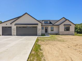 3266 Stoney Hill Ct, Wayland, MI 49348