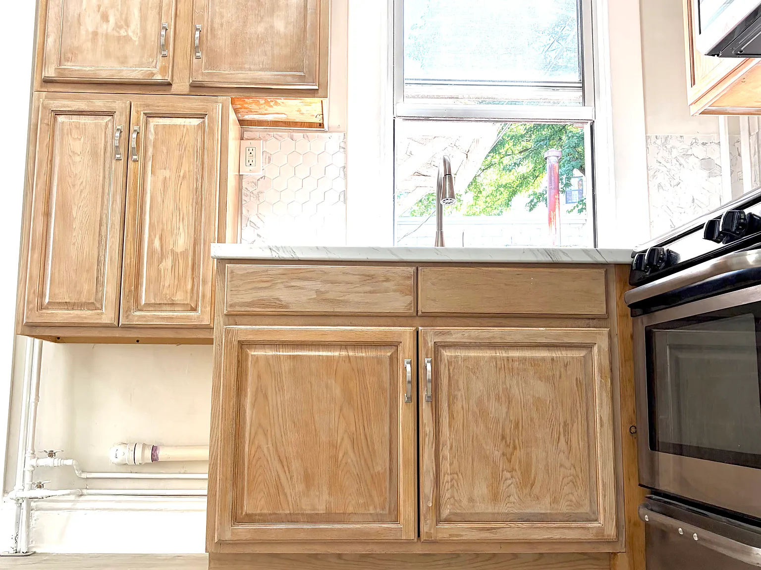 2 bed, 1000 sqft, $2,475 — Photo 3