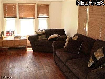 2nd image of 10011-10013 Foster Ave