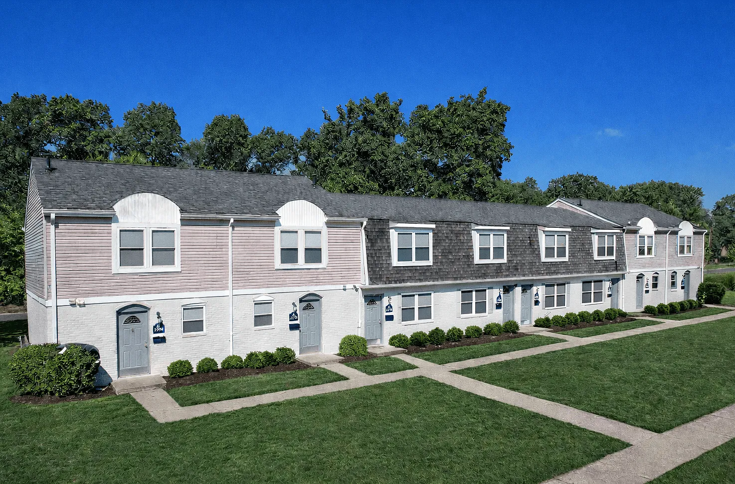 Estates at Crystal Bay — Photo 1