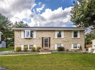 8 Jameson Ln, Baltimore, MD 21208