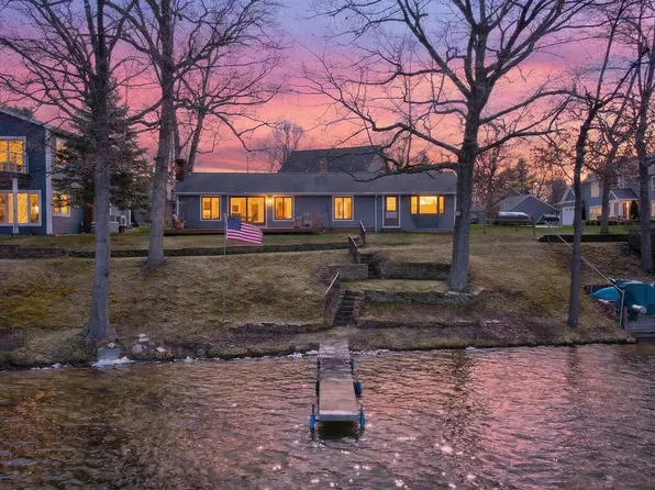 8653 Wildwood Ct, Jackson, MI 49201