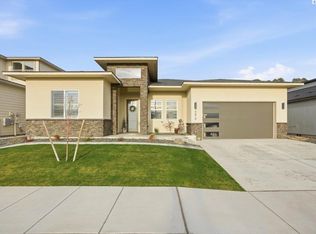 6678 W 24th Ave, Kennewick, WA 99338