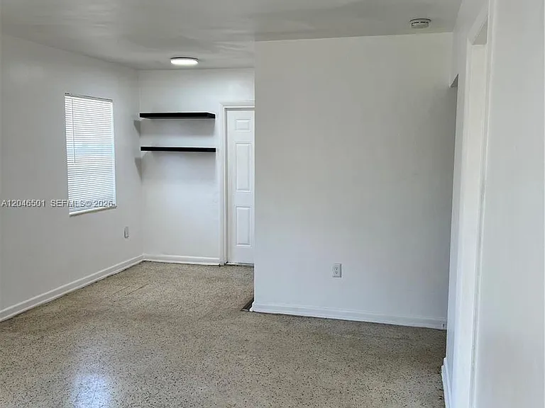 1946 NE 167th St #1 — Photo 3