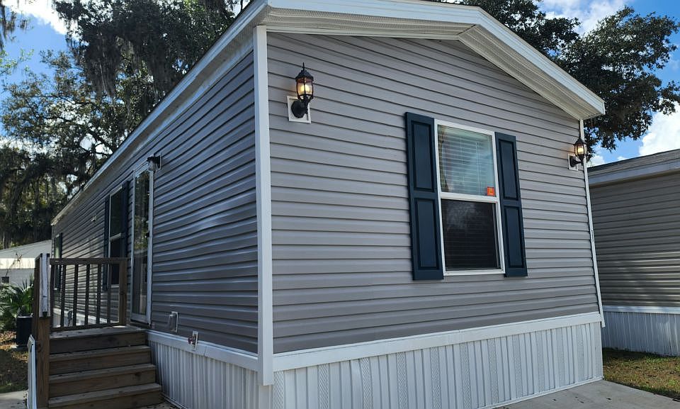 1st image of 6539 Townsend Rd #31