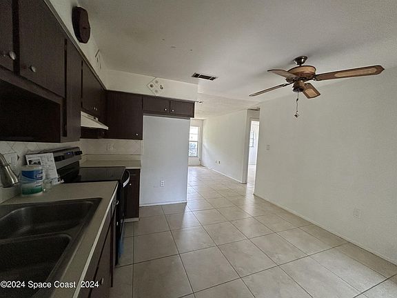 3rd image of 789 Lunar Lake Cir