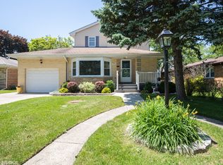 8150 N Odell Ave, Niles, IL 60714