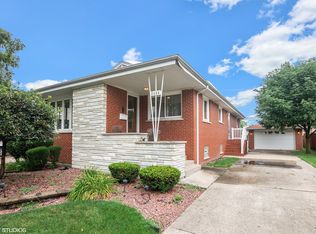 5406 W 102nd St, Oak Lawn, IL 60453