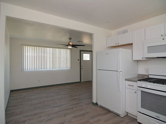 4th image of 2554 E Silver St