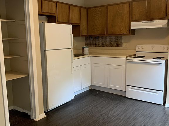2nd image of 5211 Pocahontas Dr #5245