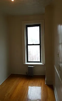 Rented by NYC Realty Brokers LLC | media 23