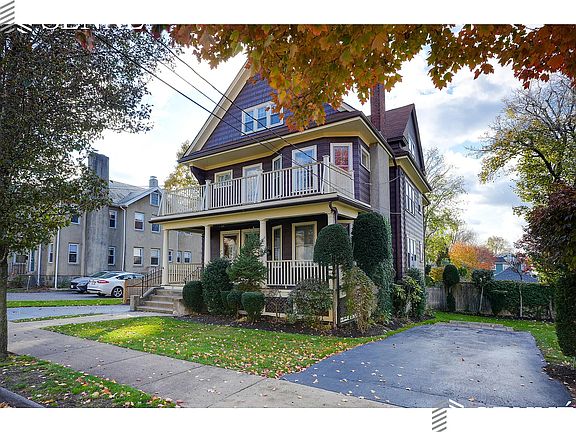 3rd image of 21 Spruce St #2