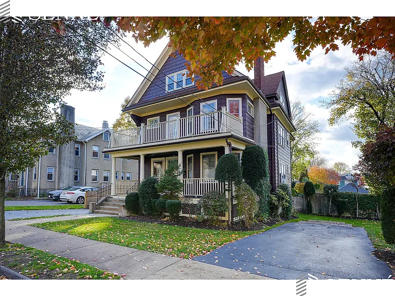 21 Spruce St #2 — Photo 3