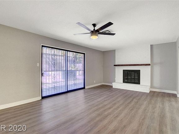 5th image of 1304 Hillside Pl
