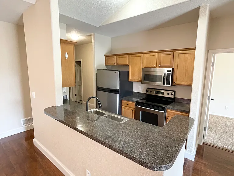 1430 Marilee Dr — Photo 4