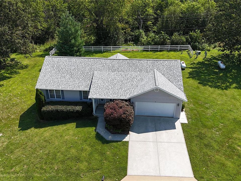 1st image of 35 Westwood Dr