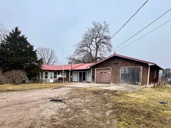 523 W C St, Wellston, OH 45692