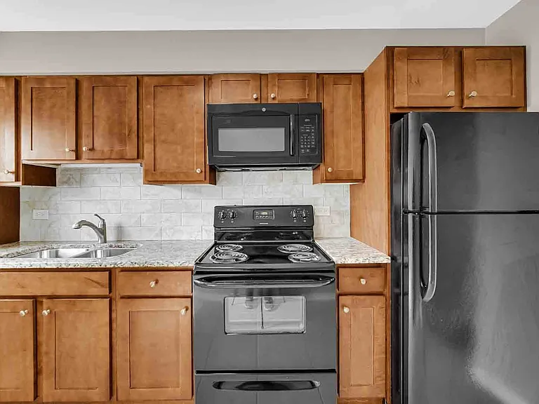 413 Wilson St #C — Photo 9