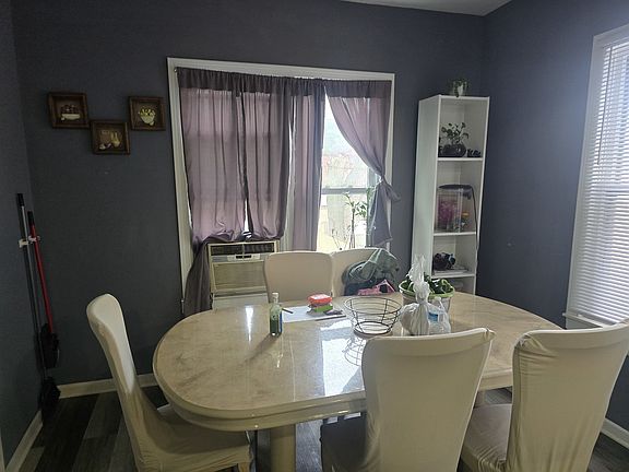 5th image of 8237 S Burley Ave