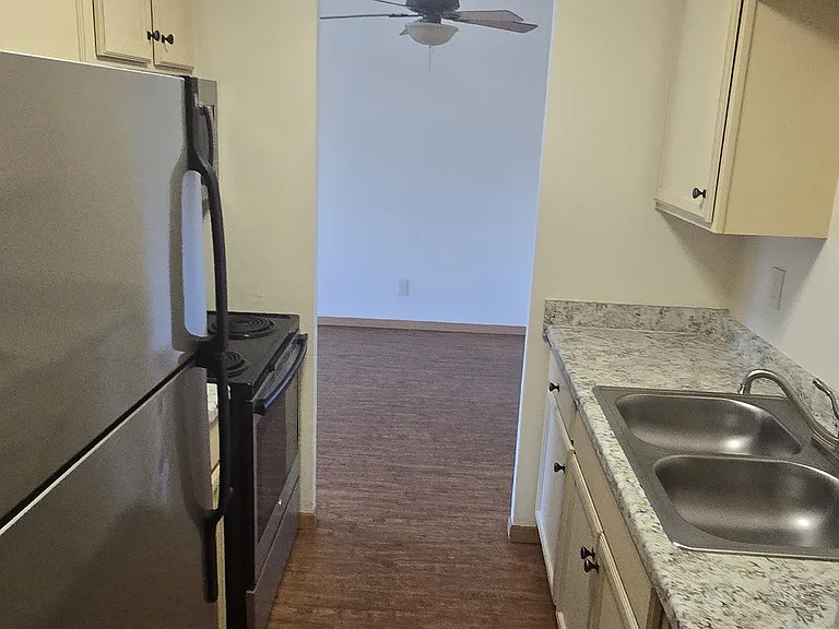 4217 Durand Ave #13 — Photo 17