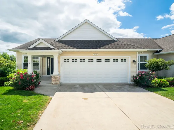1291 Prestwick Dr, Holland, MI 49423
