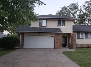 10636 Old Maple Rd, Omaha, NE 68134